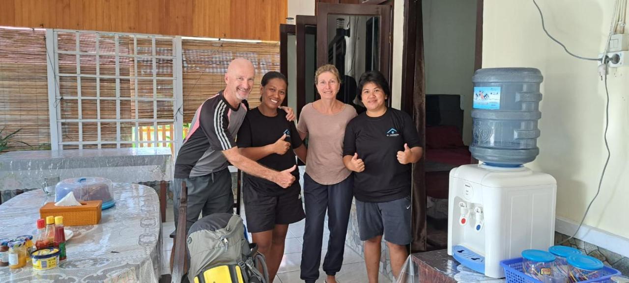 El Homestay Bunaken Zewnętrze zdjęcie