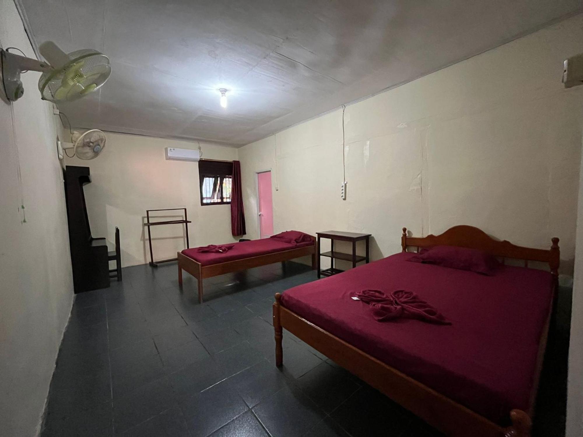 El Homestay Bunaken Zewnętrze zdjęcie