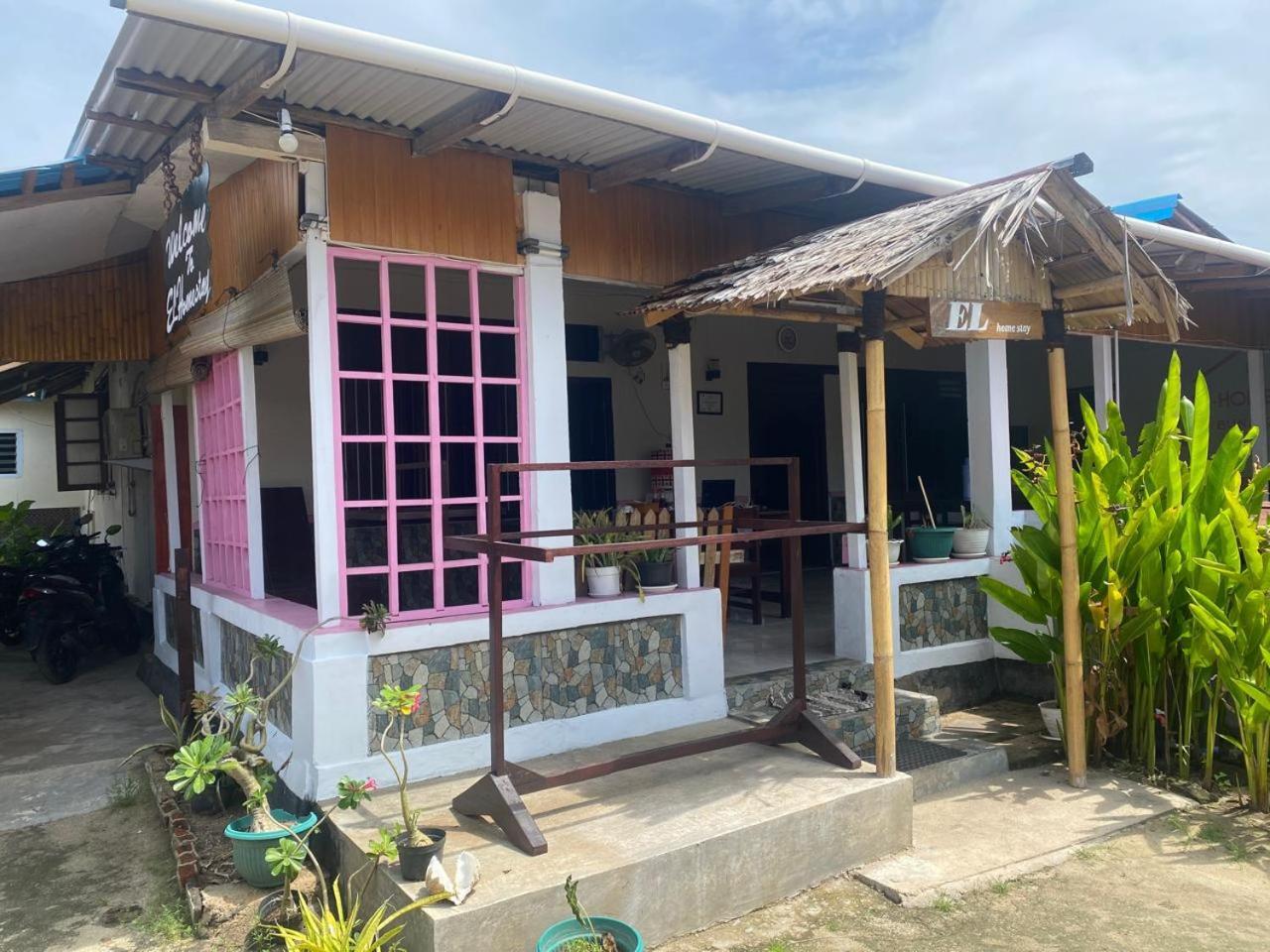 El Homestay Bunaken Zewnętrze zdjęcie